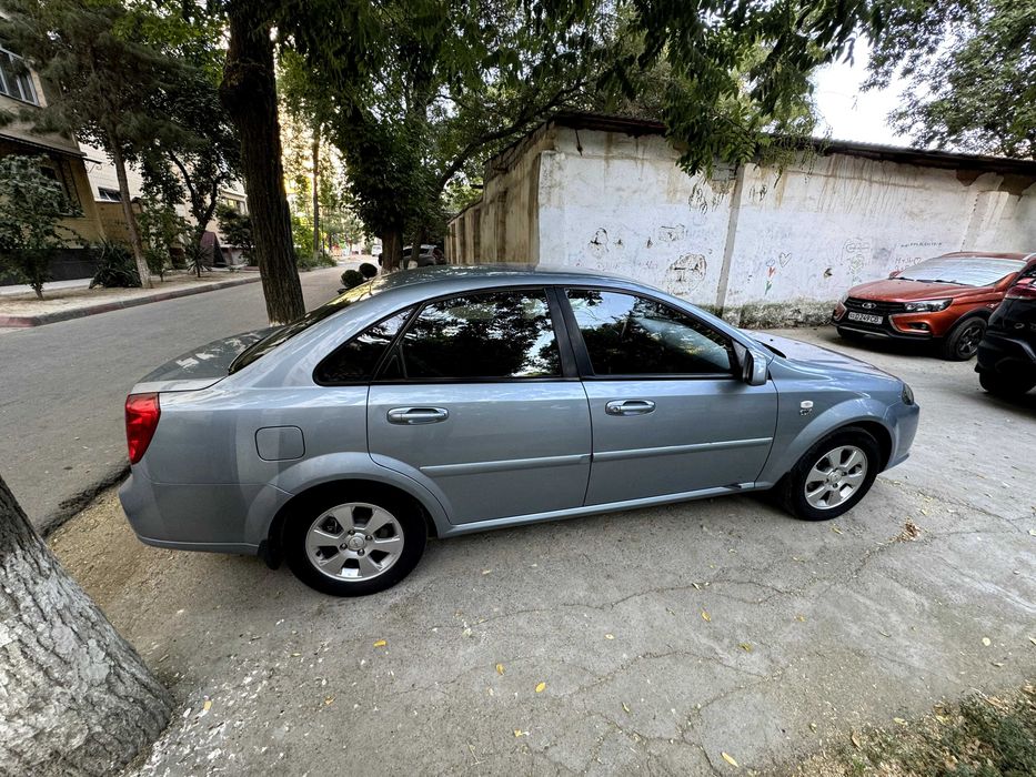 Продаю машину Chevrolet Gentra, 2014 года, пробег 124 000 км