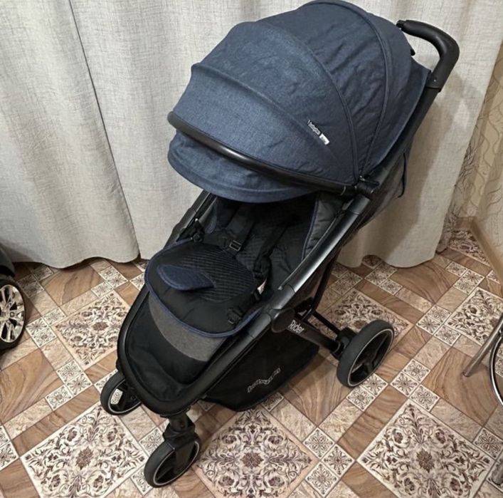 Продам коляску, легкая