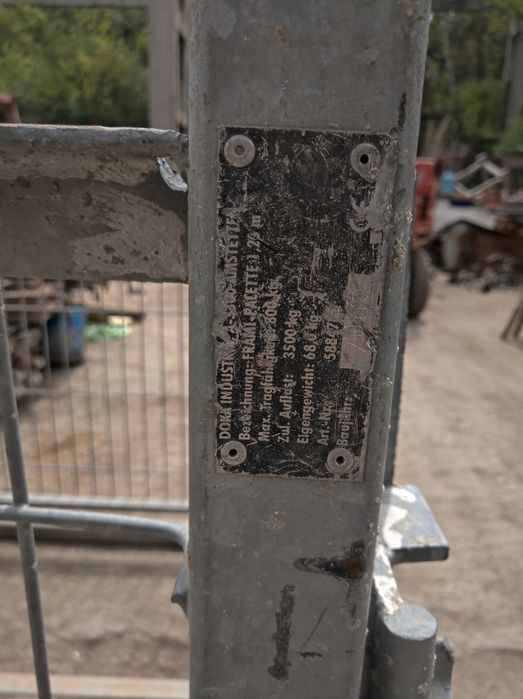 Транспортен кош, палет, евро палети, подпори, кофраж хюнебеци Дока