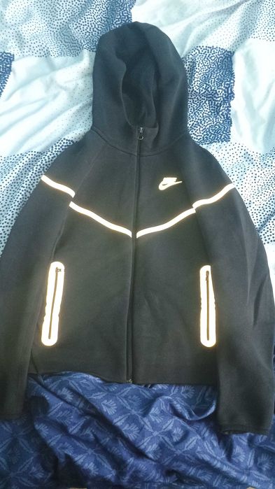 Горнище на Nike tech fleece