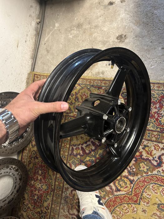 Джанта и дискове за Ямаха Р1 / Yamaha R1 гр. София Редута • OLX.bg