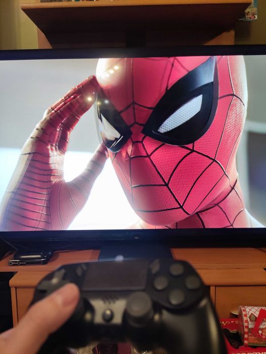 Sony PlayStation 4 Slim SPIDERMAN Edition Плейстейшън PS4 нов джойстик