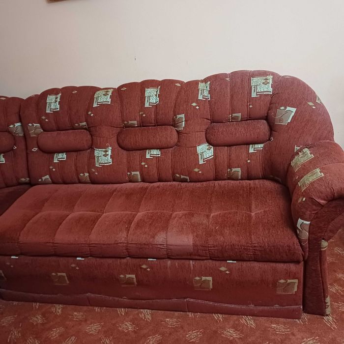 Ъглов разтегателен диван.