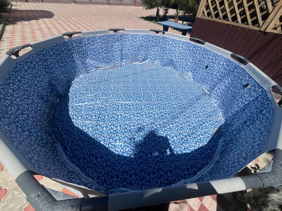 Продам бассейн новый