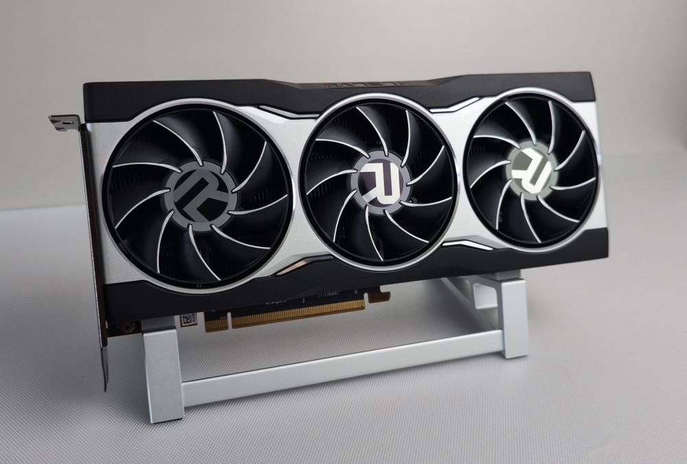 Видео карта AMD Radeon RX 6800 Reference, 16GB GDDR6