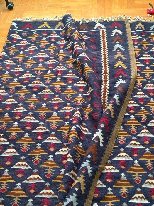 Уникат/Ръчно тъкан килим