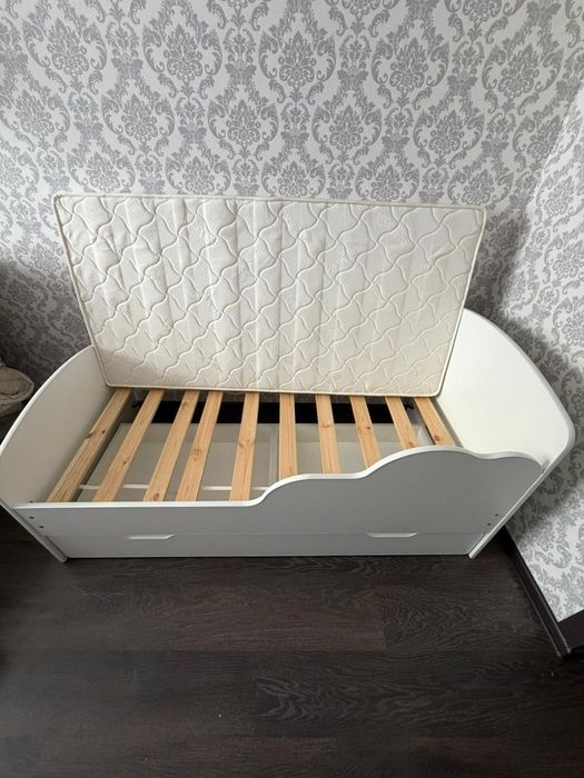 Продам детскую кровать