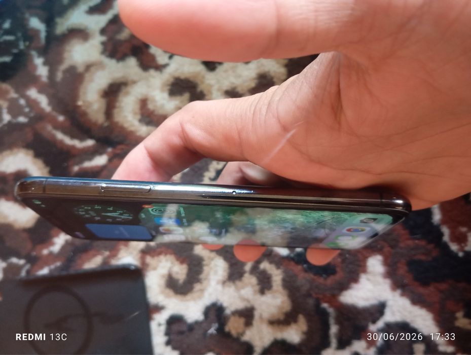 Iphone X 64 Gb Qora rangli
