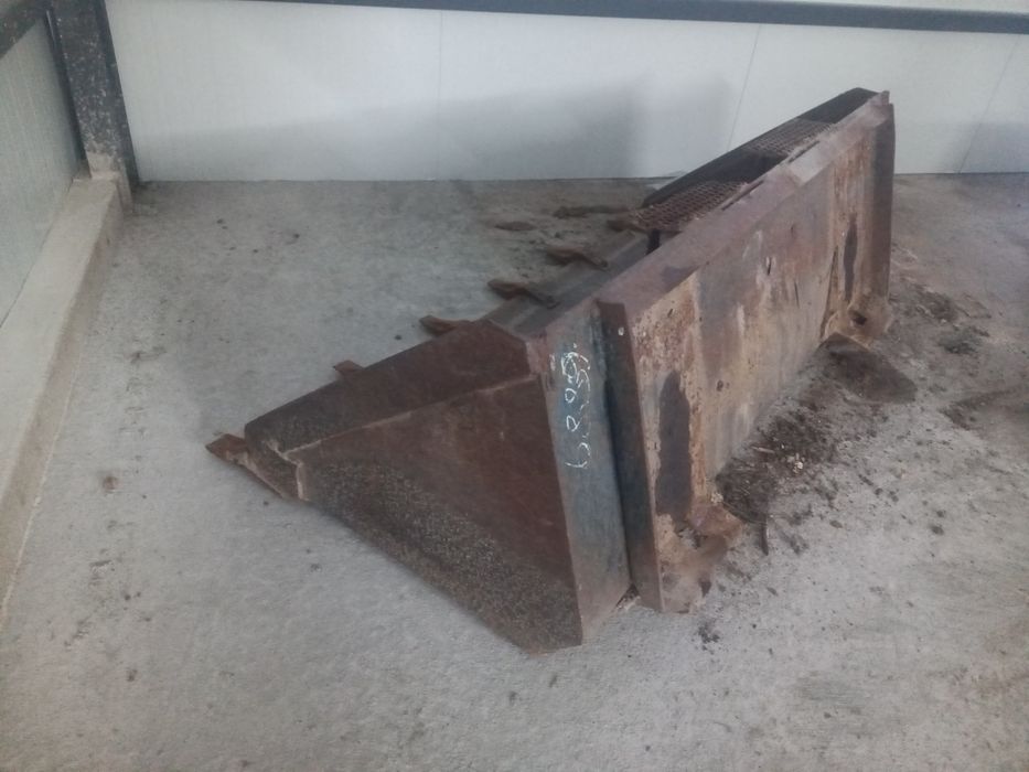 Cupa frontala mini incarcator bobcat