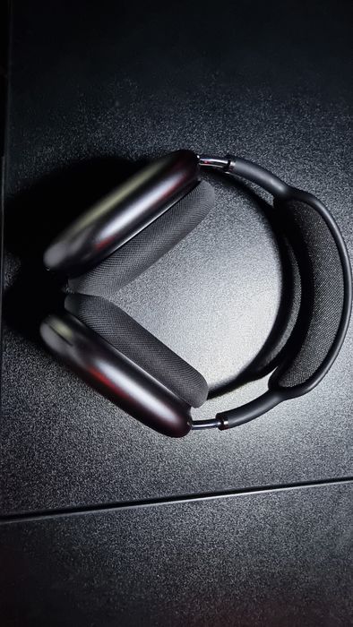 Air Pods Max Arginal