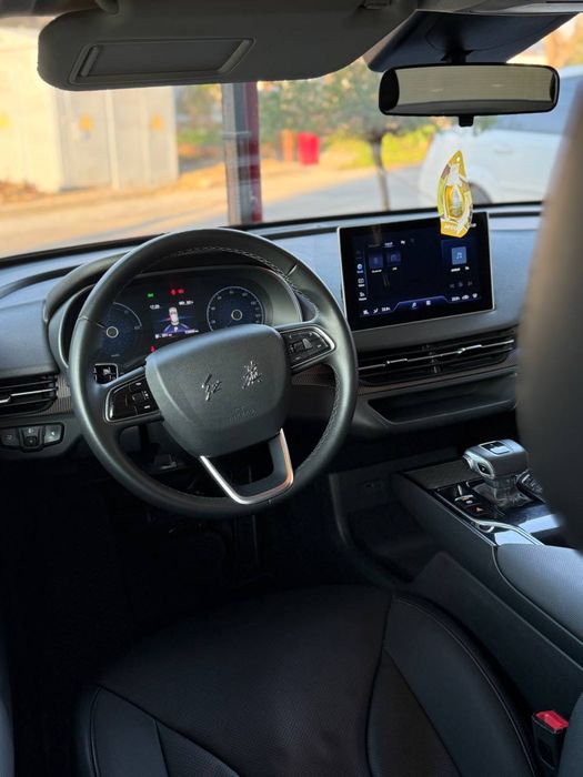 Hongqi EQM-5 500 km 2024