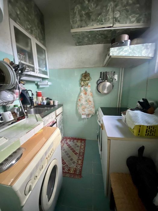 Тристаен апартамент в Изгрев с два гаража в цената!