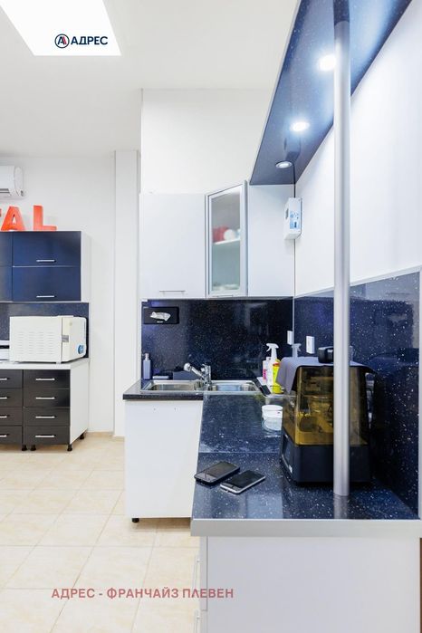 Продава се Магазин в Плевен, Широк център - 50 кв.м за 3200 €/кв.м - Снимка #2