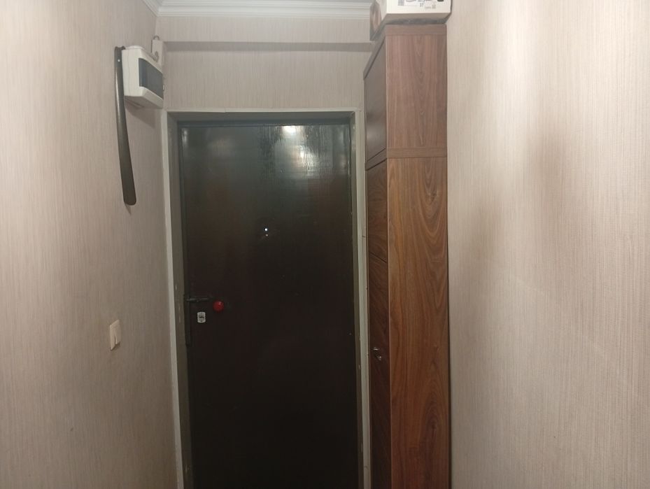 Продам  трёхкомнатную квартиру