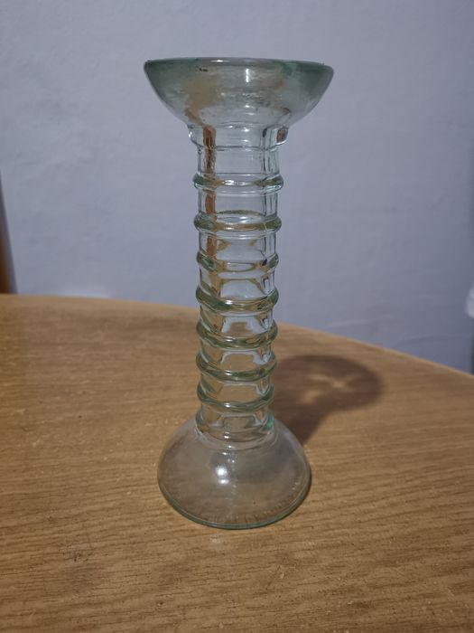 Свещници от месинг, ковано желязо, керамика, стъкло и др