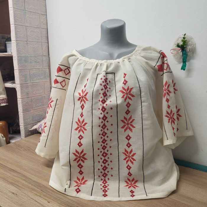 Vând cămăși stil ie