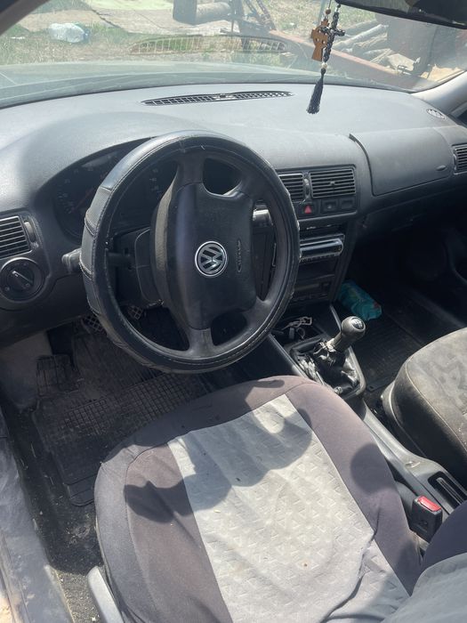 Vînd golf 4 în stare perfectă de functionare