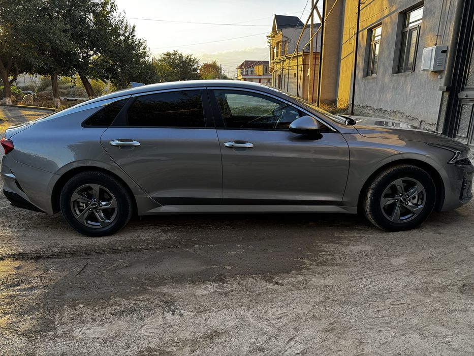 Kia k5 2023 2 positiya