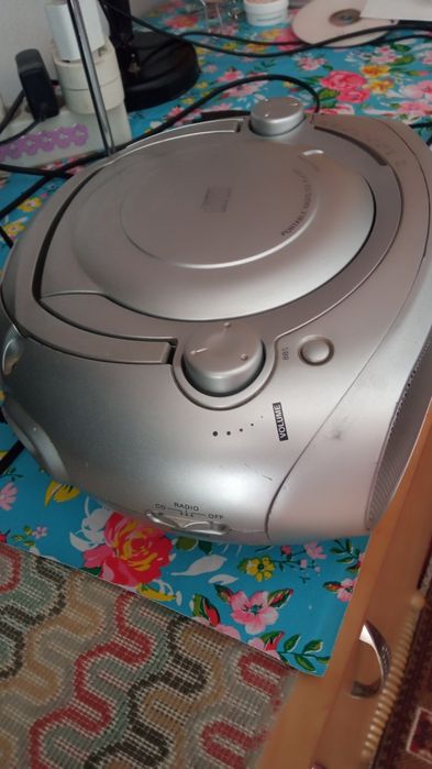 CD Player, Portable radio