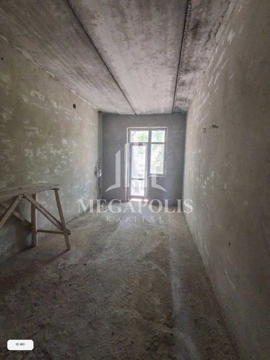Buxoro sharq2da 2  xonali karopka kavartira arzon narxda sotiladi.№460