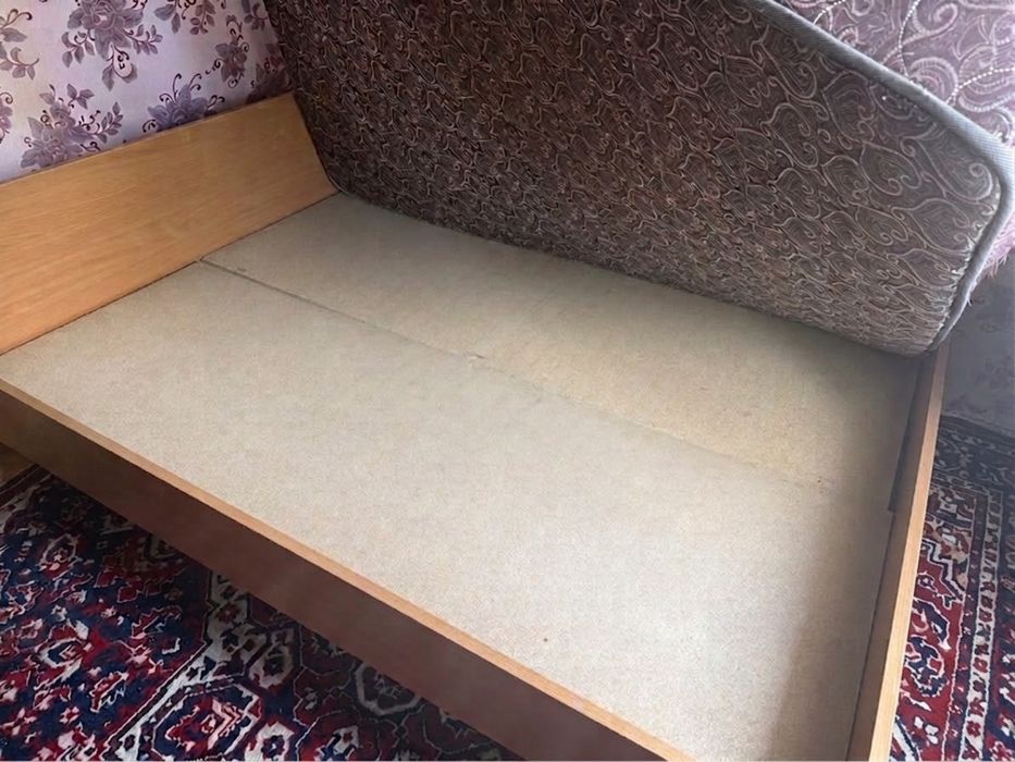 Кровать 2м x 1.60м