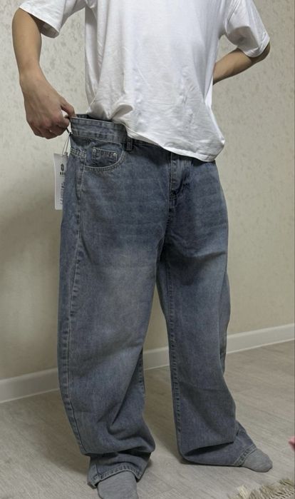 Мужские модные джинсы