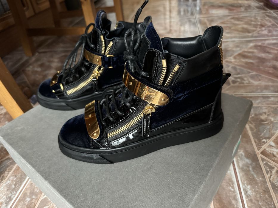 Giuseppe Zanotti Coby 37