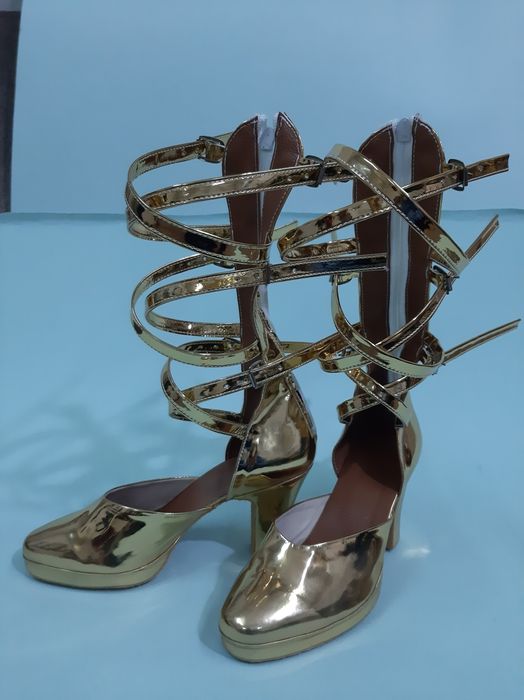 Raqs tuflilari Raqsga