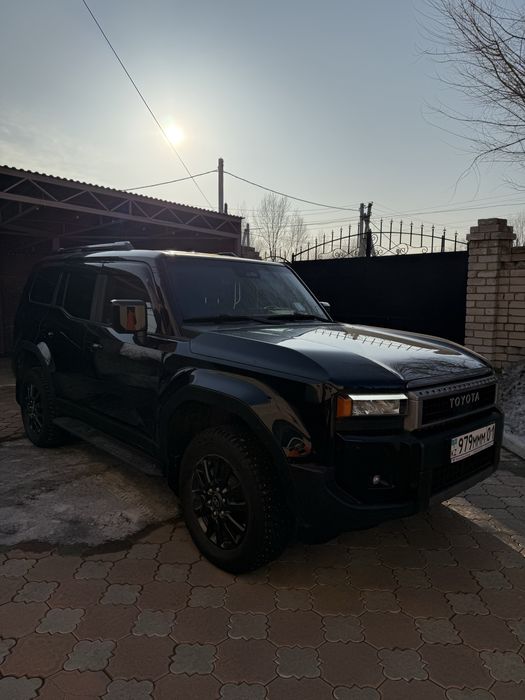 Land cruiser prado 250