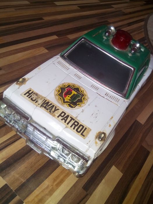 Mașină de poliție rară, anii '80, vintage, defectă