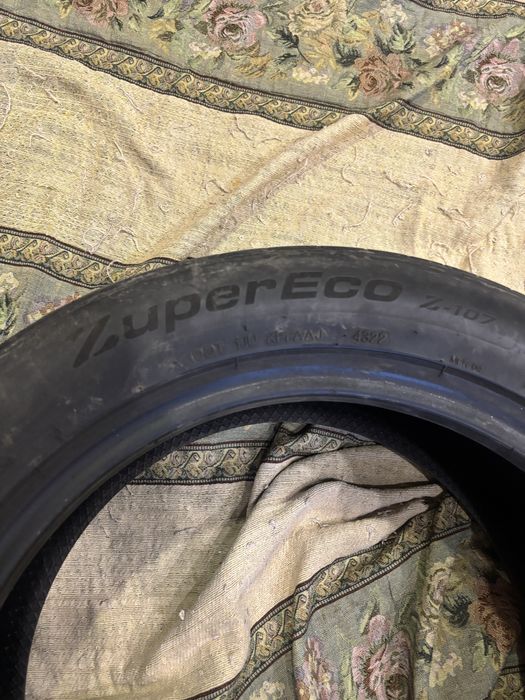 Продам летние Шины 215/55/17