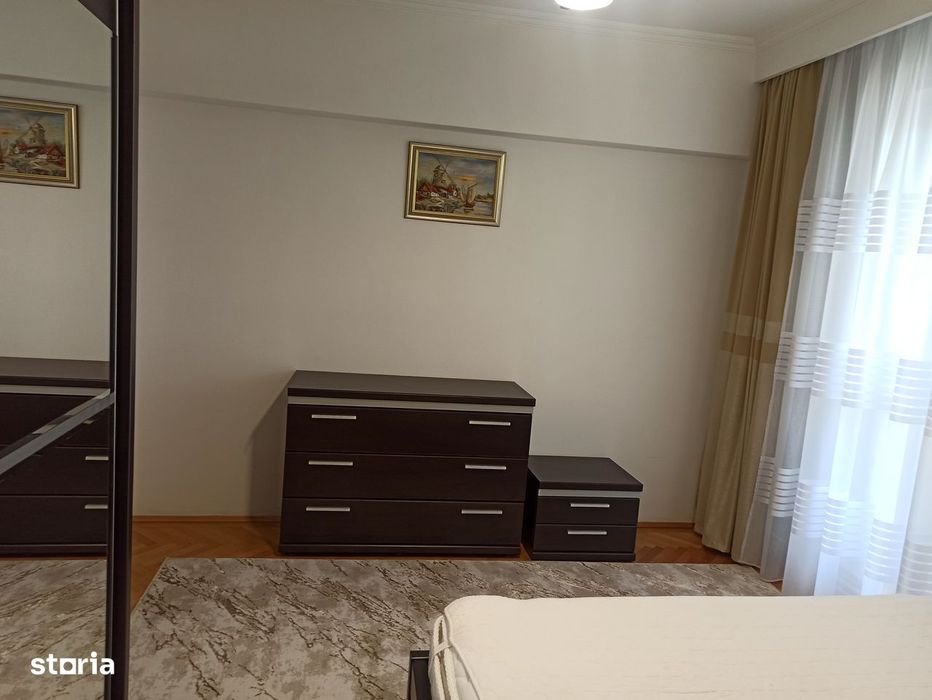 3 camere UltraCentral , zona Bancorex ,  mobilat / utilat / centrala !
