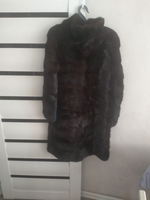 Продам шубу норковую