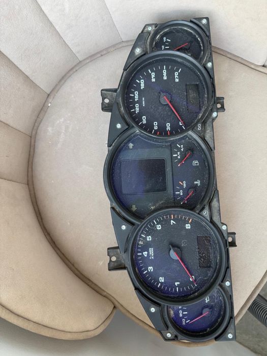 Щиток приборов Porsche