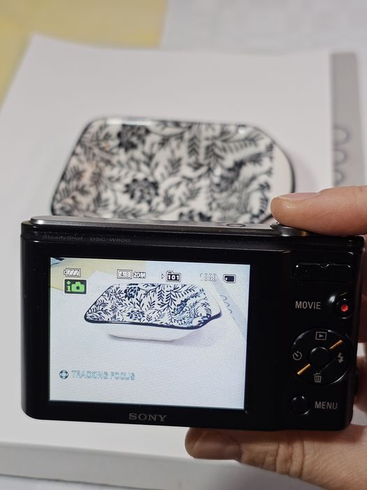 Sony Cyber-shot DSC-W800 – 20.1 MP, zoom optic 5x, stare foarte bună
