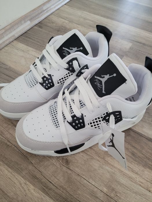 Adidasi Jordan 4 Retro Crem - Adidasi Fete Baieti