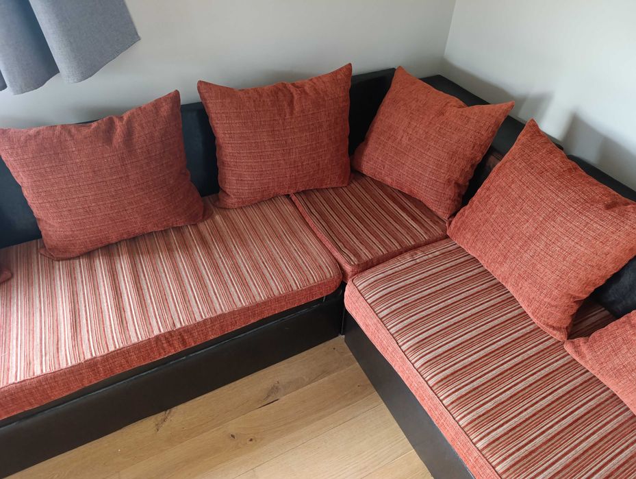 Ъглов диван с ракла и функция сън