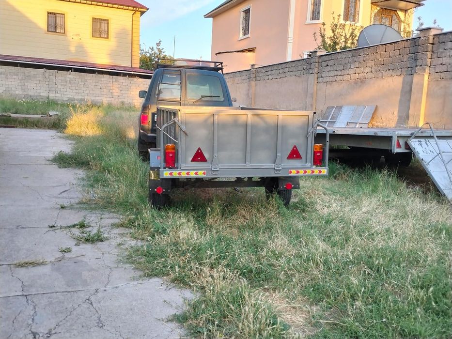 Автомобильный прицеп