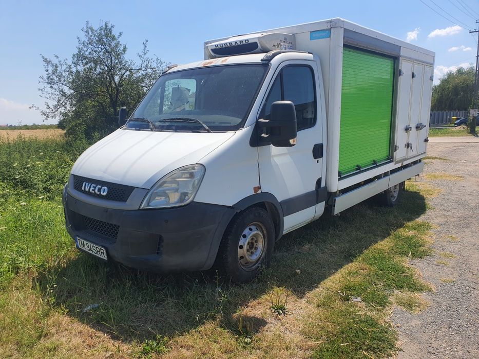 Schimb/Vând iveco  daily frigorific