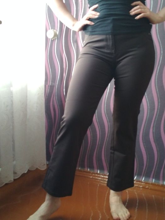 Брюки женские продаю.