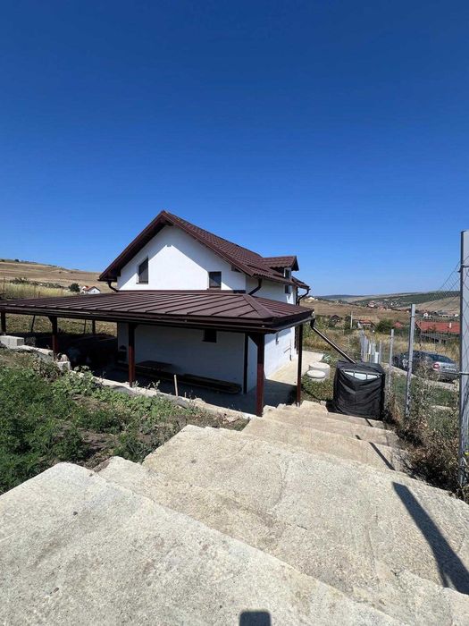 Persoana fizica vând casă în Câmpenești Cluj