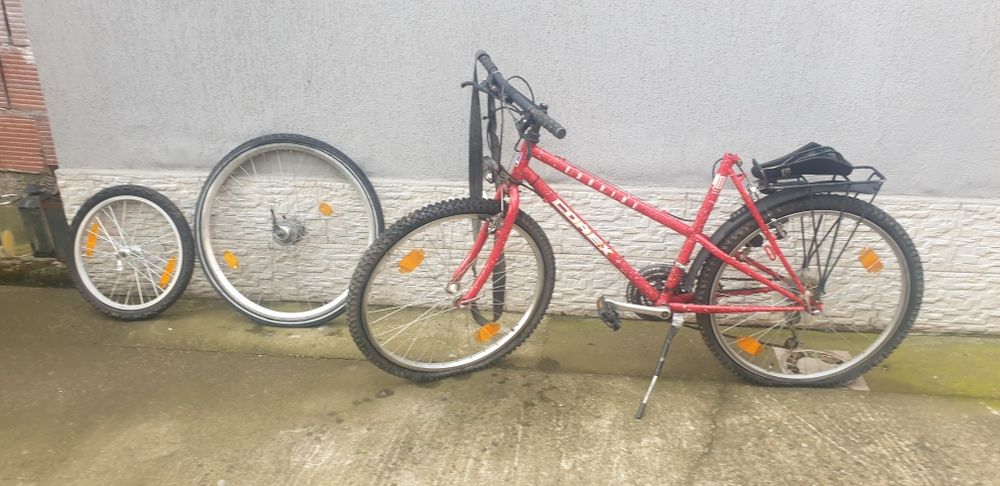 Bicicleta și trotinete