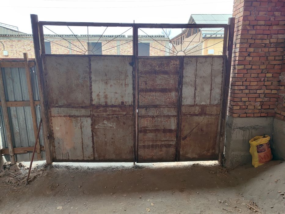 Ровот, дарвоза сотилади