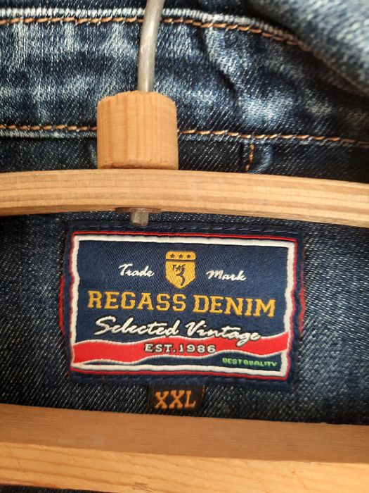 Куртка джинсовая