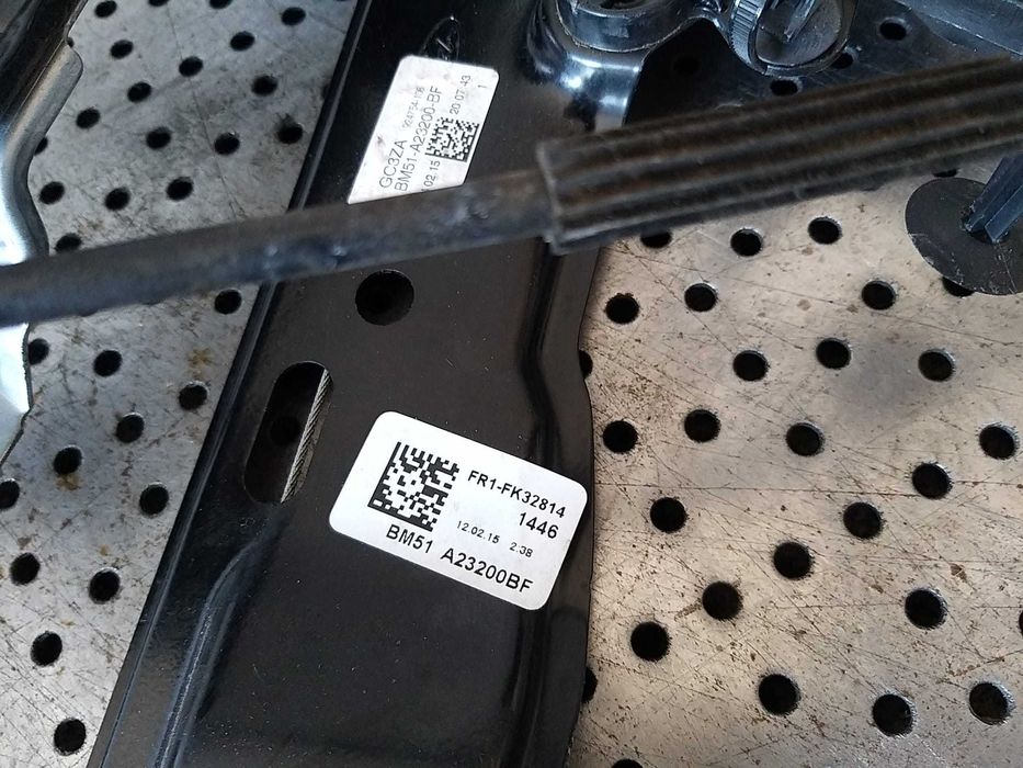 Macara motoras dreapta fata ford focus 3 hatchback facelift bm51a23200bf