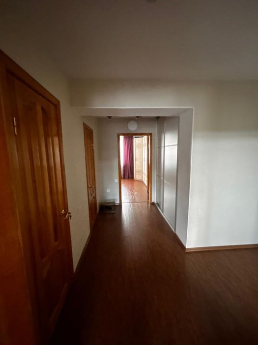 Продам 3 комнатную квартиру