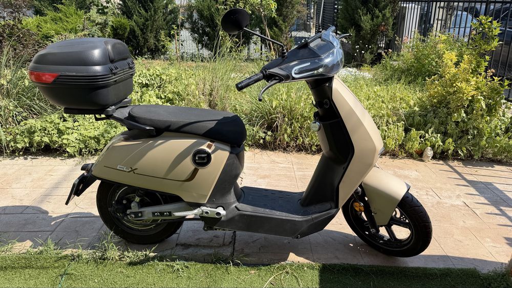Scuter electric Super Soco Cux
