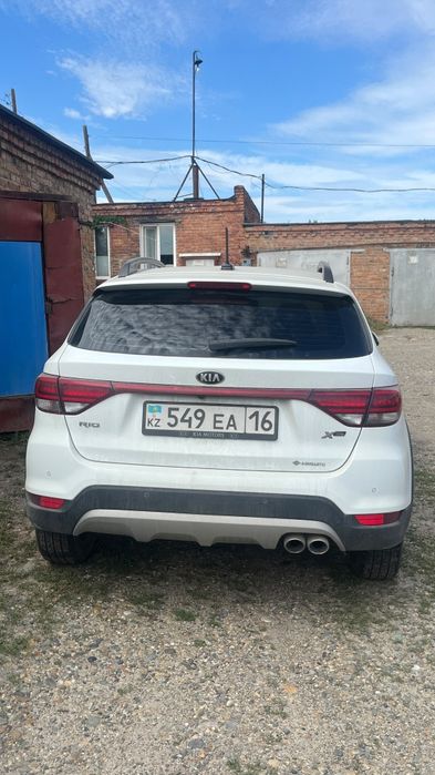 Продам автомобиль  KIA Rio X-Linе