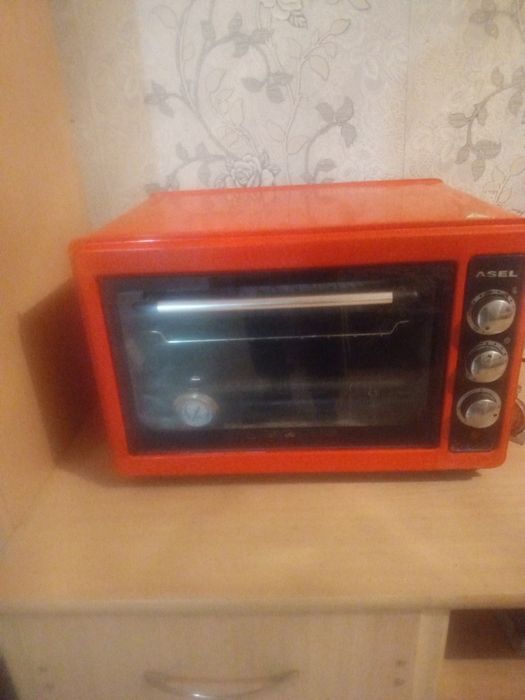 Продаю духовку не дорого