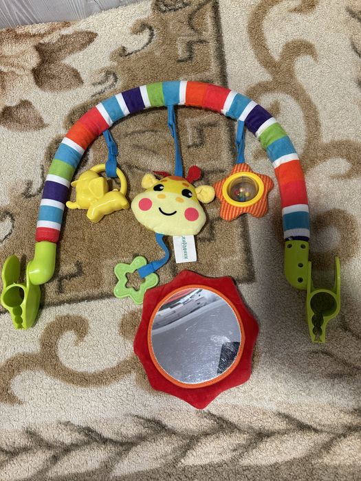 Дуга для коляски с игрушками